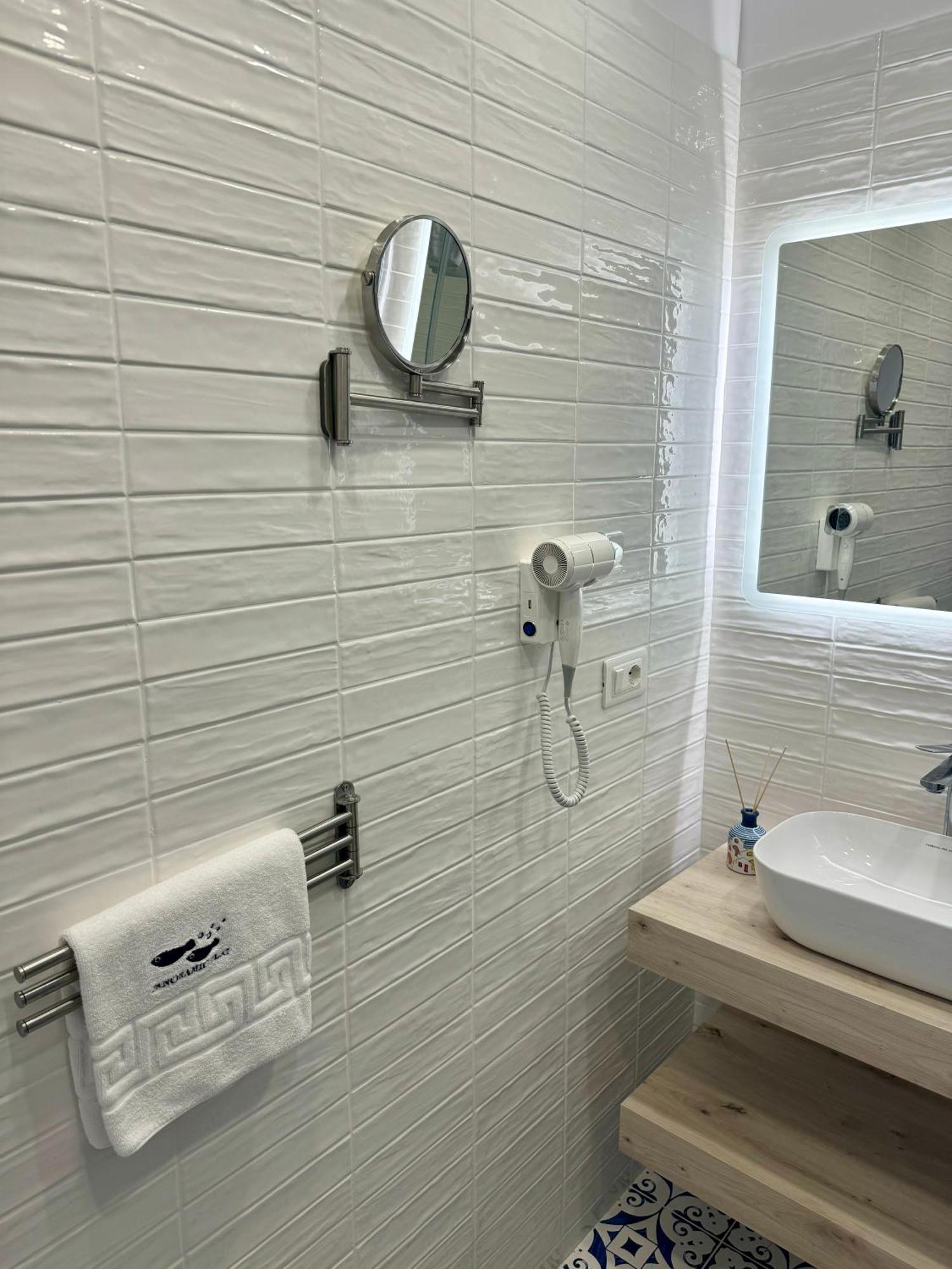 شقة Panoramic Flat Amalfi Coast - Sea View 1 Vietri المظهر الخارجي الصورة