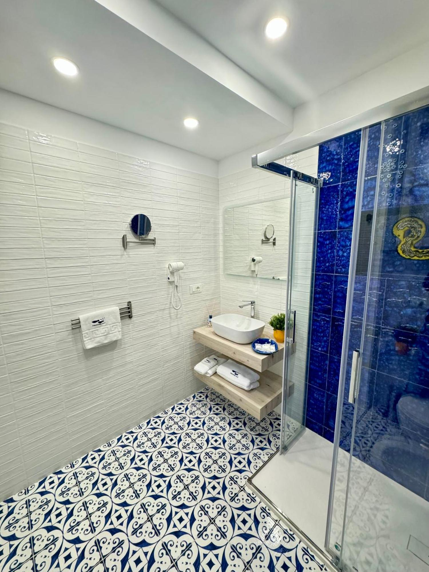شقة Panoramic Flat Amalfi Coast - Sea View 1 Vietri المظهر الخارجي الصورة
