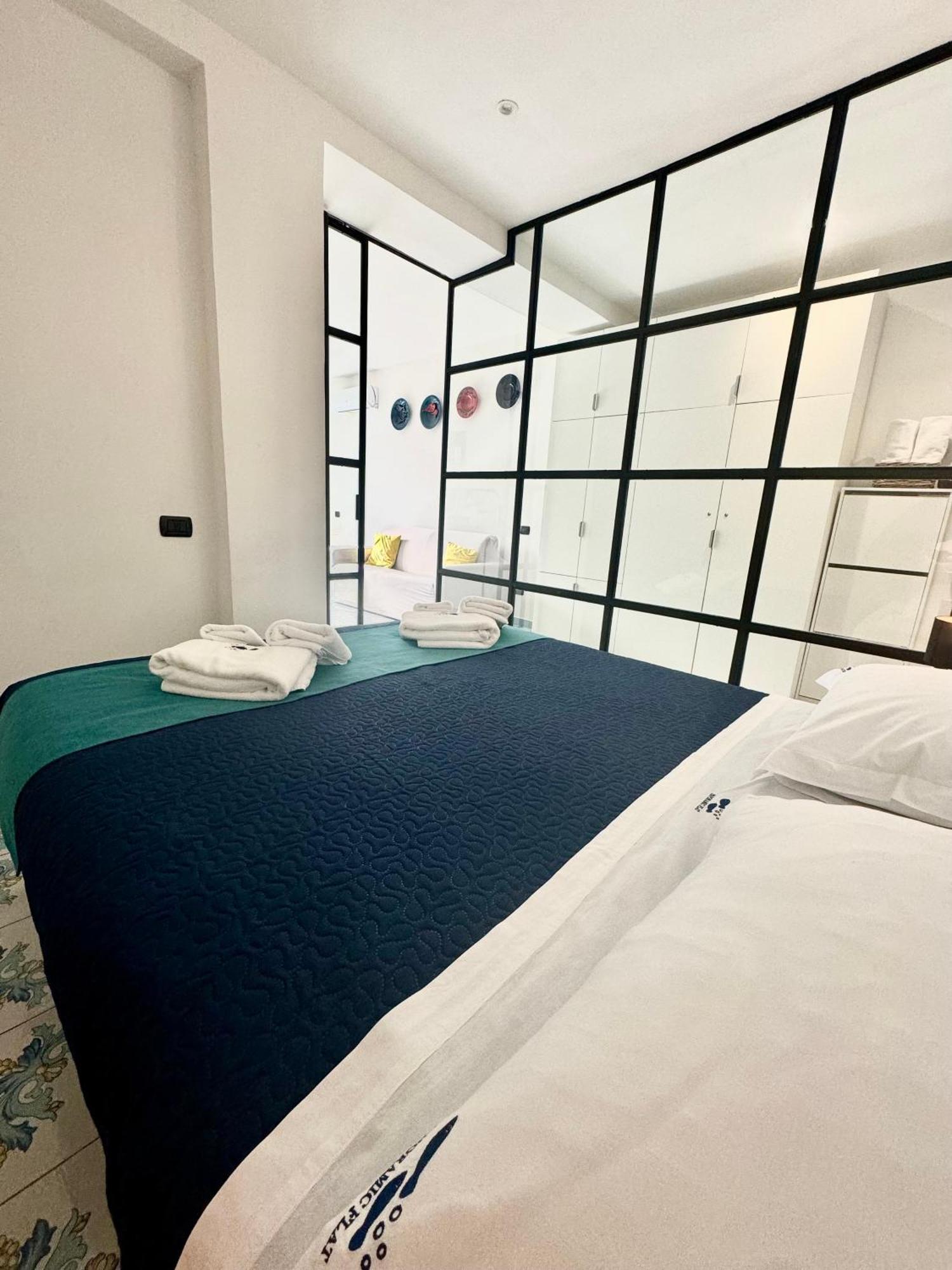 شقة Panoramic Flat Amalfi Coast - Sea View 1 Vietri المظهر الخارجي الصورة