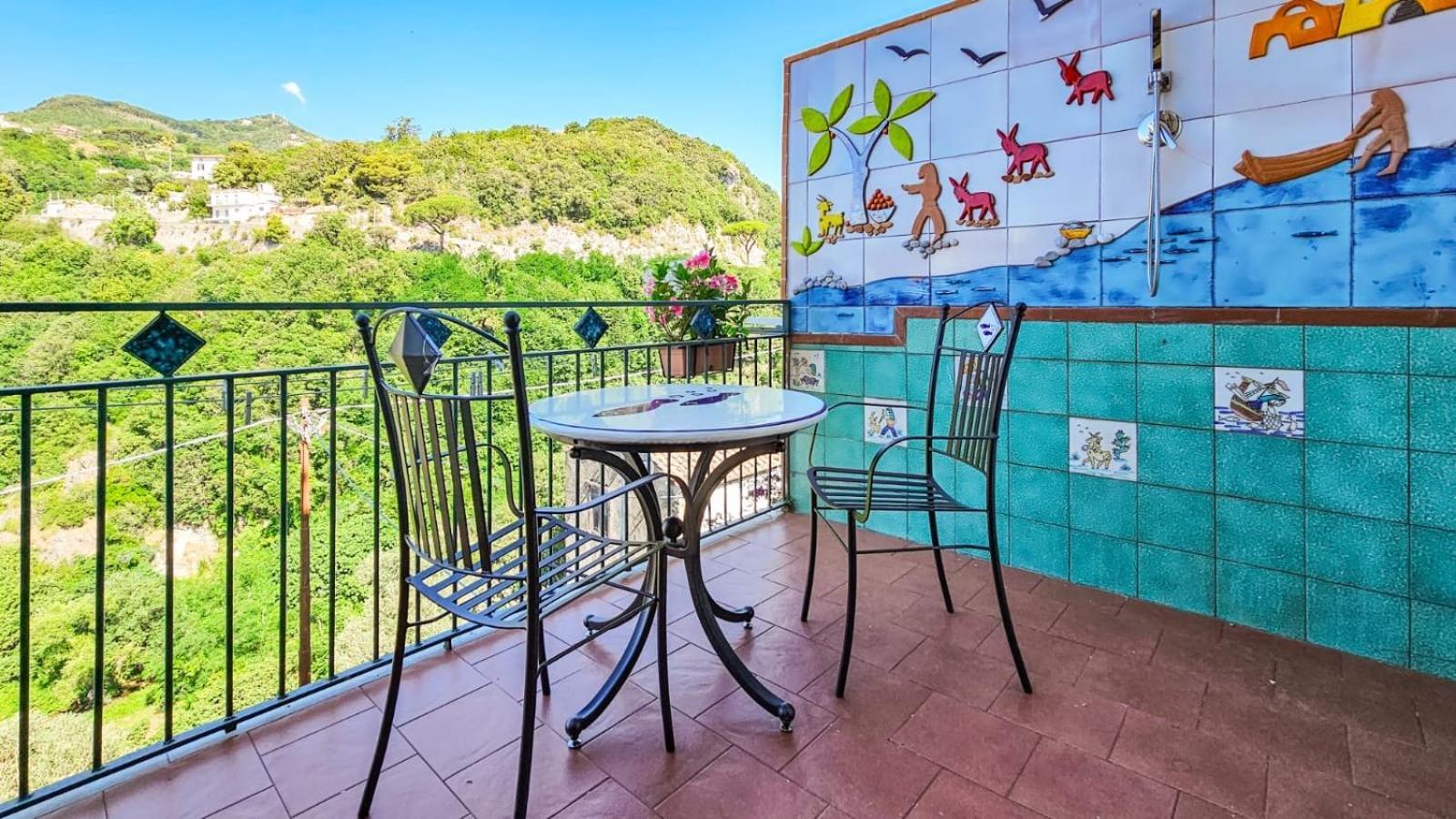 شقة Panoramic Flat Amalfi Coast - Sea View 1 Vietri المظهر الخارجي الصورة