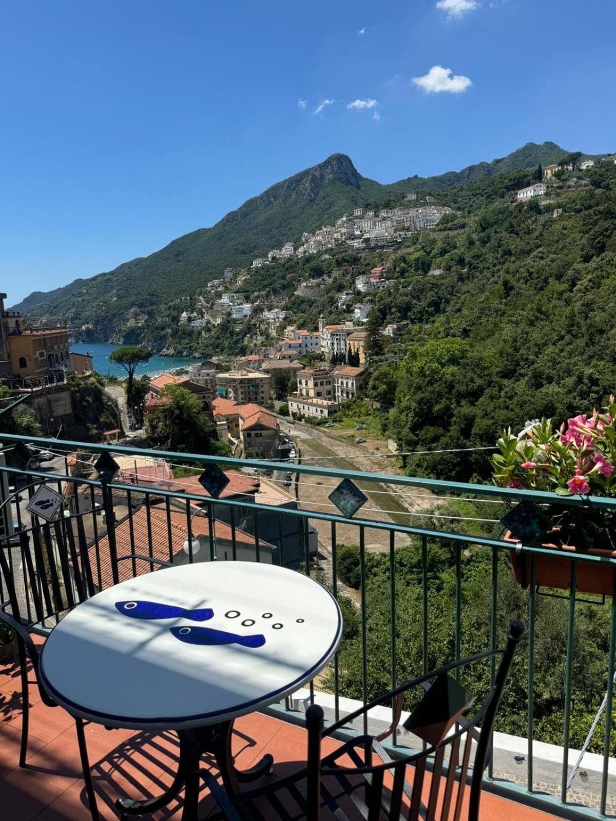 شقة Panoramic Flat Amalfi Coast - Sea View 1 Vietri المظهر الخارجي الصورة